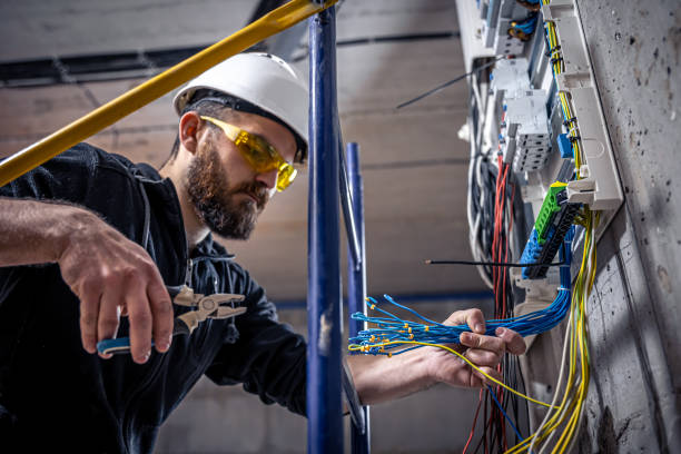 Best Affordable Emergency Electrician  in Delafield, WI